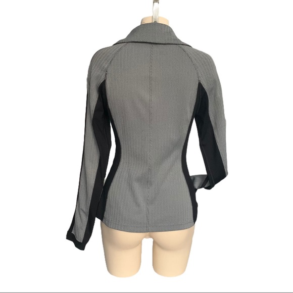 Titika Active Couture Flattering Zip Up Sweater Jacket! - Picture 3 of 13